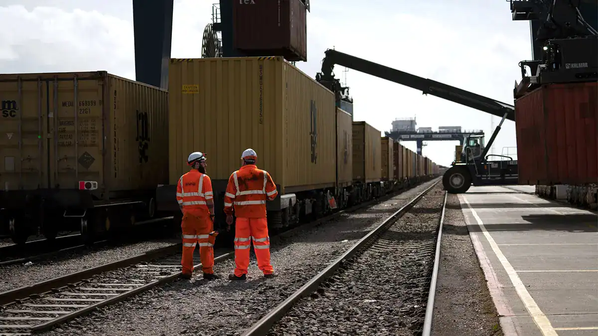 rail-forwarders.webp